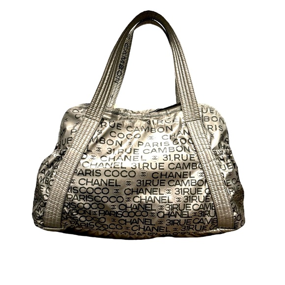 CHANEL Handbags - Chanel Silver 31 Rue Cambon Hobo Bag. In good condition. Minimal wear